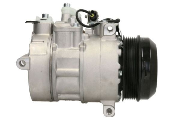 COMPRESOR A/A MERCEDES-BENZ 8302700